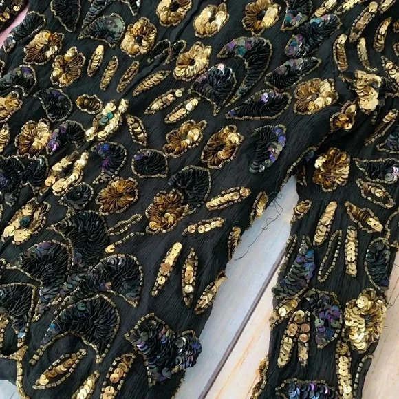 Beautiful vintage sequin long sleeve top - Picture 9 of 10